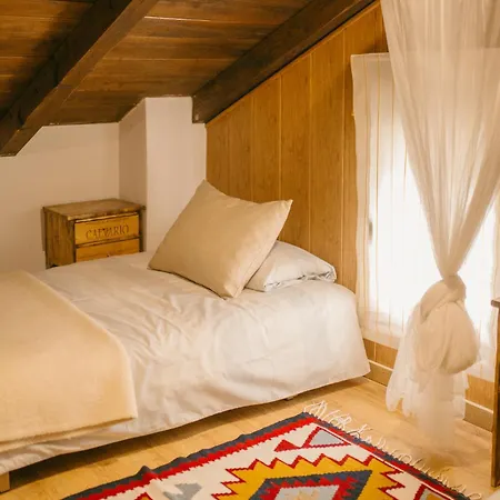 De Ancares Cabanas Antigas